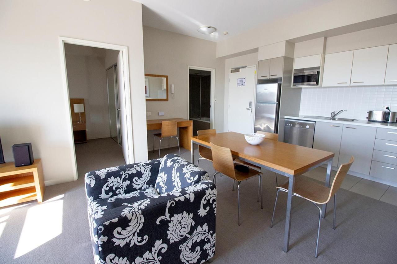 Gladstone Downtown Central Apartment Hotel Official Bagian luar foto