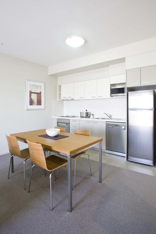 Gladstone Downtown Central Apartment Hotel Official Bagian luar foto
